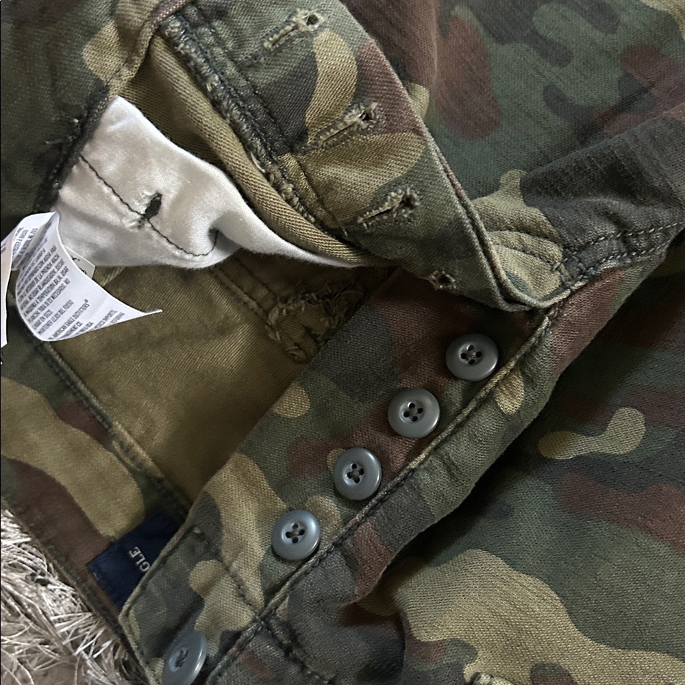 American Eagle Camo Skirt - Picture 3 of 4